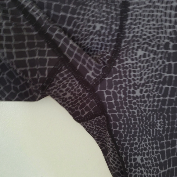 inner Spirit animal print legging size small - Picture 3 of 6